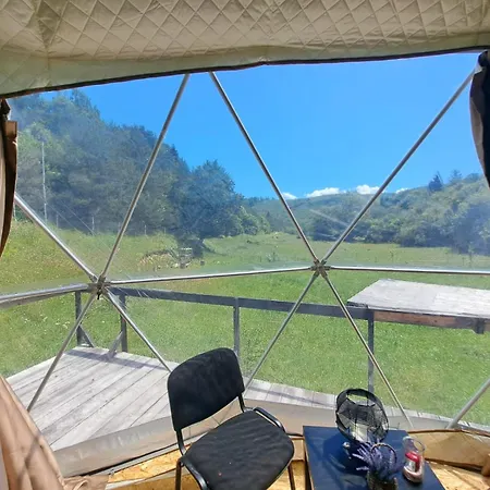 Forest Glamping Cort de lux *