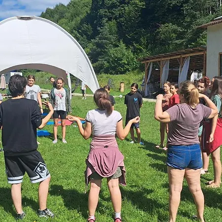 Forest Glamping Cort de lux Brașov